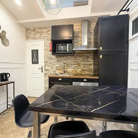 Apartment 38 Atelier Mona Lisa