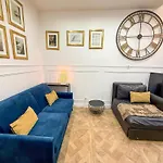 38 Atelier Mona Lisa